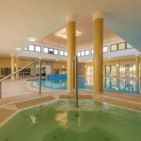 Sunny House With Pools And Private *