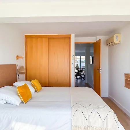 Sunny House With Pools And Private Lejlighed