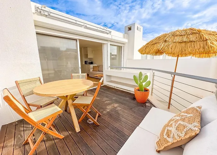 Sunny House With Pools And Private * 타비라