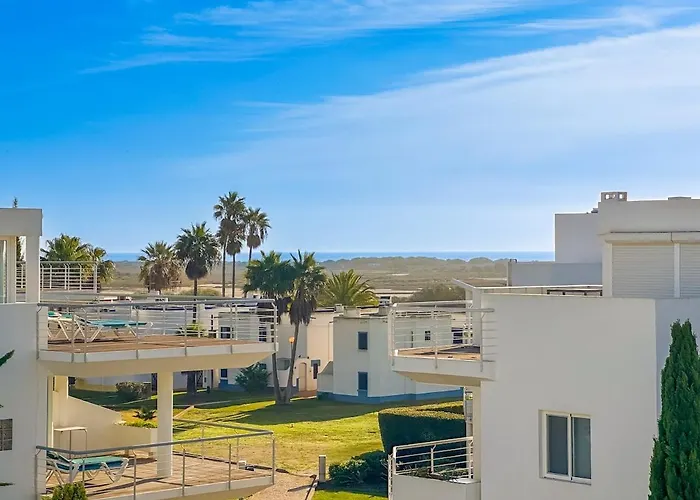 Sunny House With Pools And Private 아파트