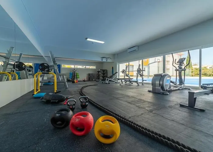 아파트 Sunny House With Pools And Private 타비라