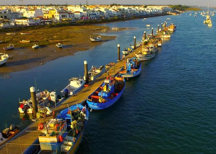 아파트 Sunny House With Pools And Private