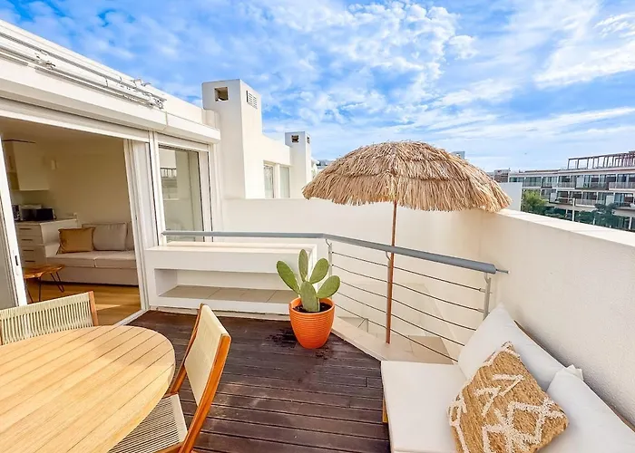 Sunny House With Pools And Private *