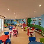 Apartamento Sunny House With Pools And Private